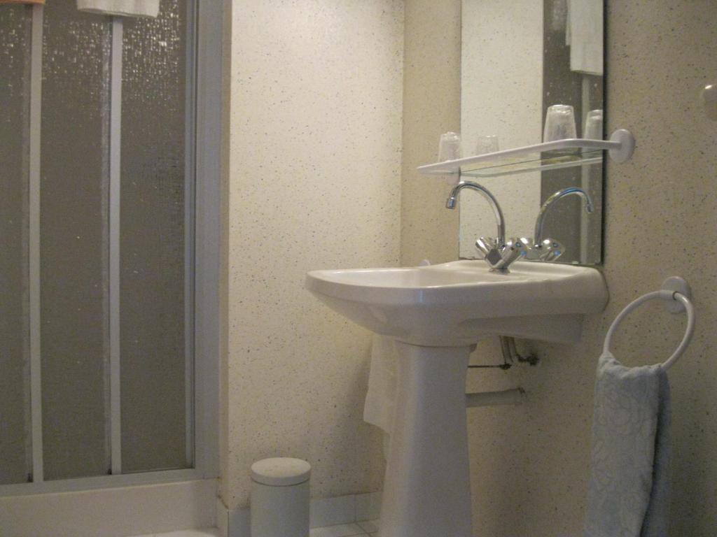 Maison Aux Cerisiers Hotel